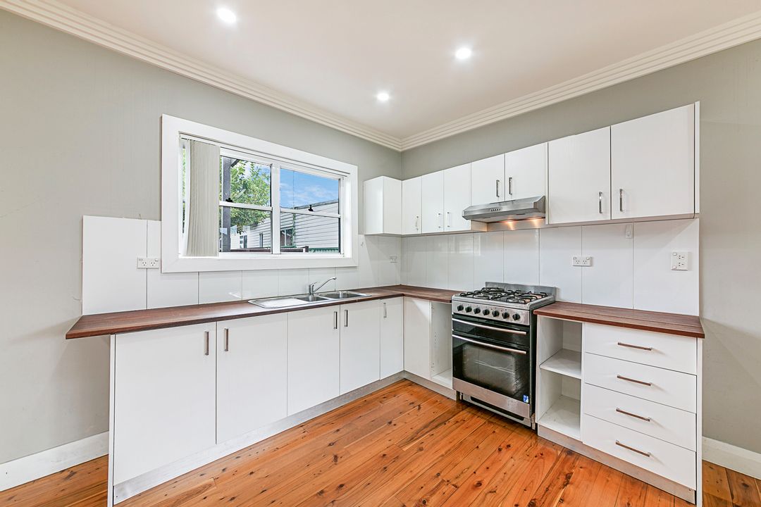 Image of property at 122A Fairfield Rd, Guildford NSW 2161