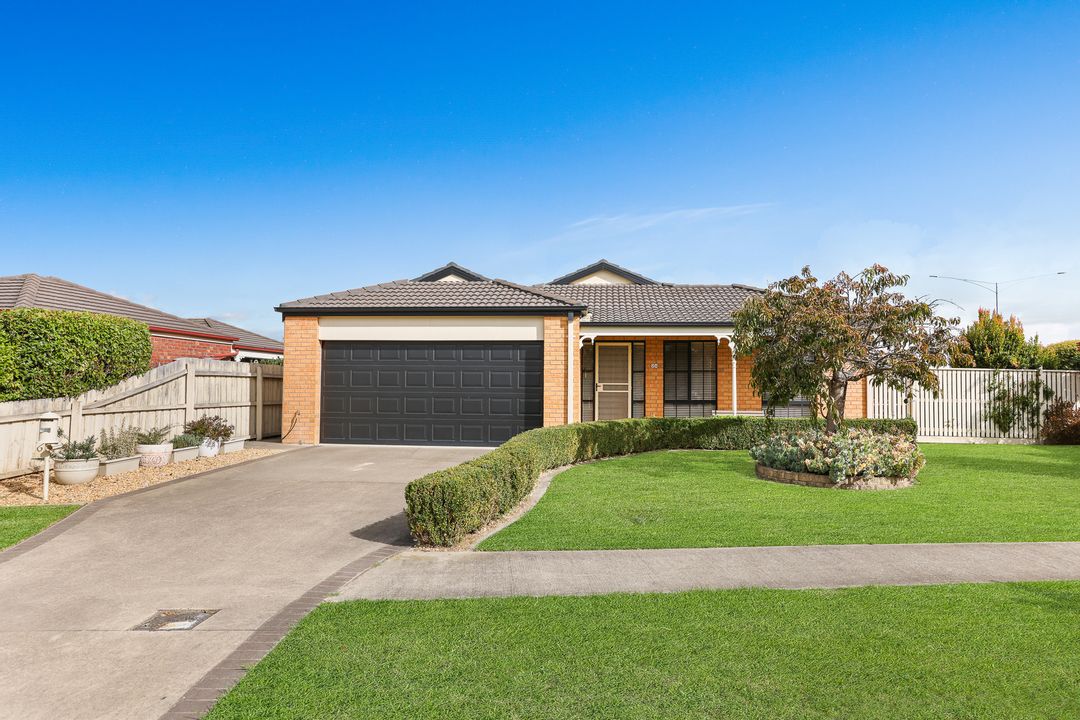 Image of property at 2a Balmoral Crescent, Eastwood VIC 3875