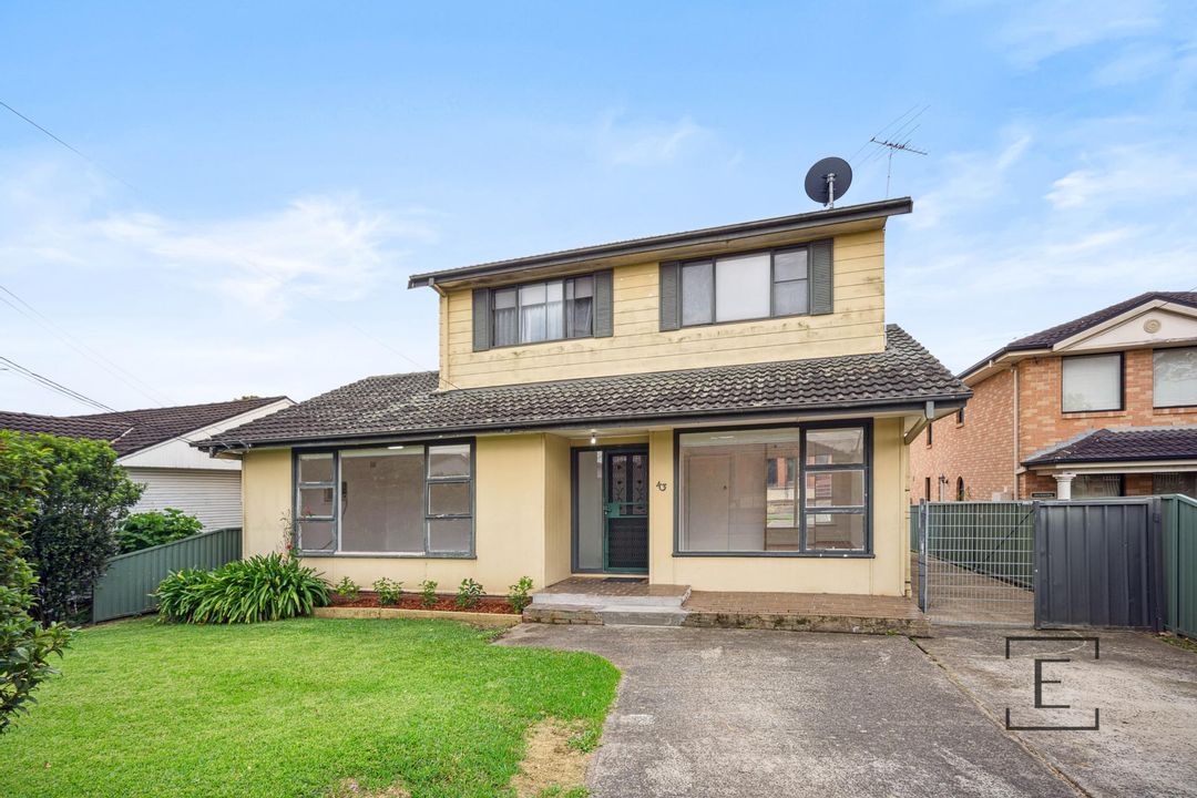 Image of property at 43 Endeavour Street, Seven Hills NSW 2147