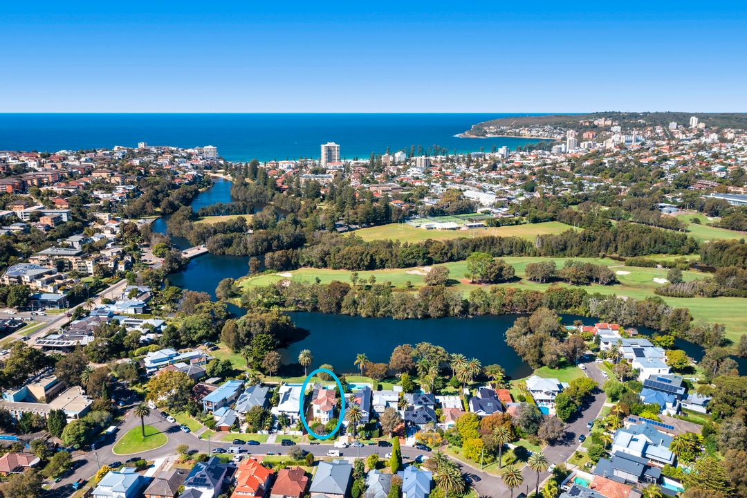 Image of property at 15 Lakeside Crescent, North Manly NSW 2100