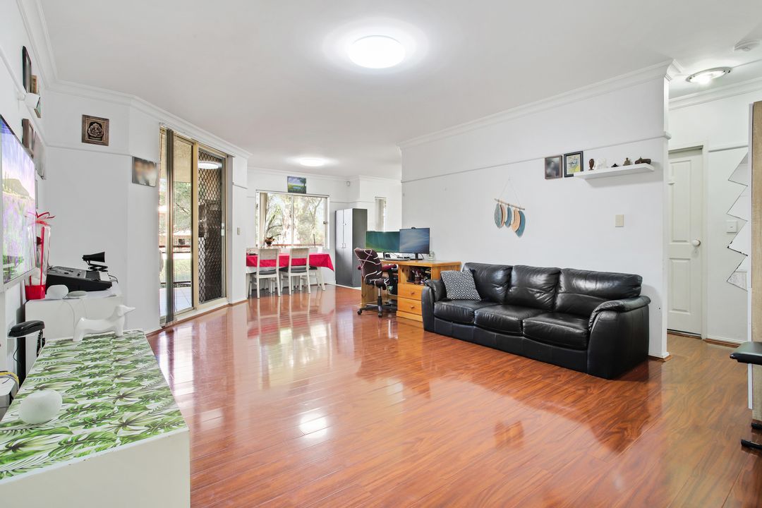 Image of property at 3/15 Mowle Street, Westmead NSW 2145