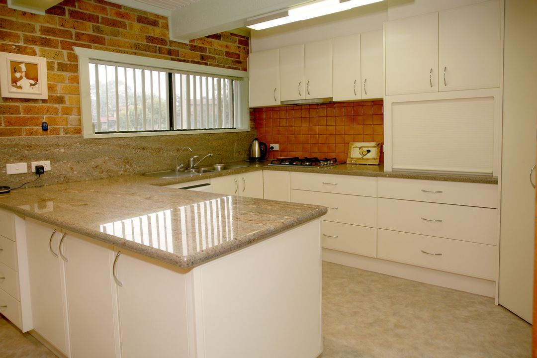 Image of property at 2 Delfin Court, Glen Waverley VIC 3150
