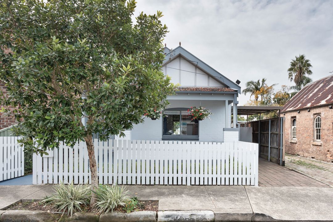 Image of property at 53 Hart Street, Tempe NSW 2044