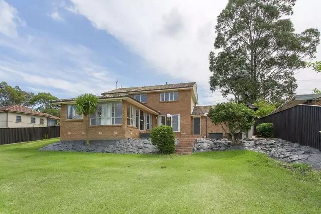 Image of property at 34 Palace Road, Baulkham Hills NSW 2153