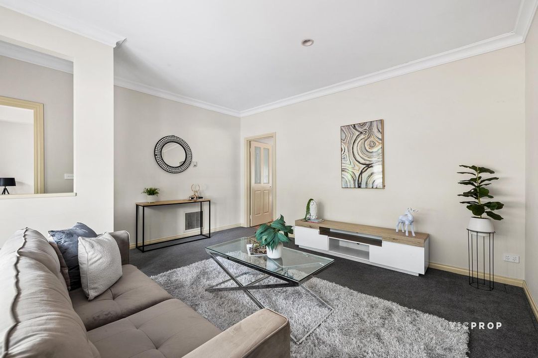 Image of property at 2/151 Prospect Hill Road, Canterbury VIC 3126