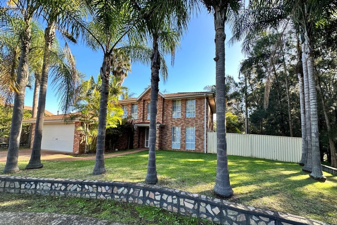 Image of property at 16 Yalwal Ct, Prestons NSW 2170