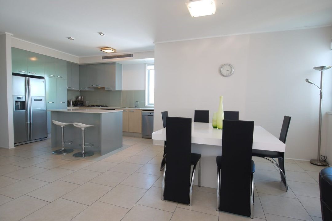 Image of property at 321/72 The Strand, North Ward QLD 4810
