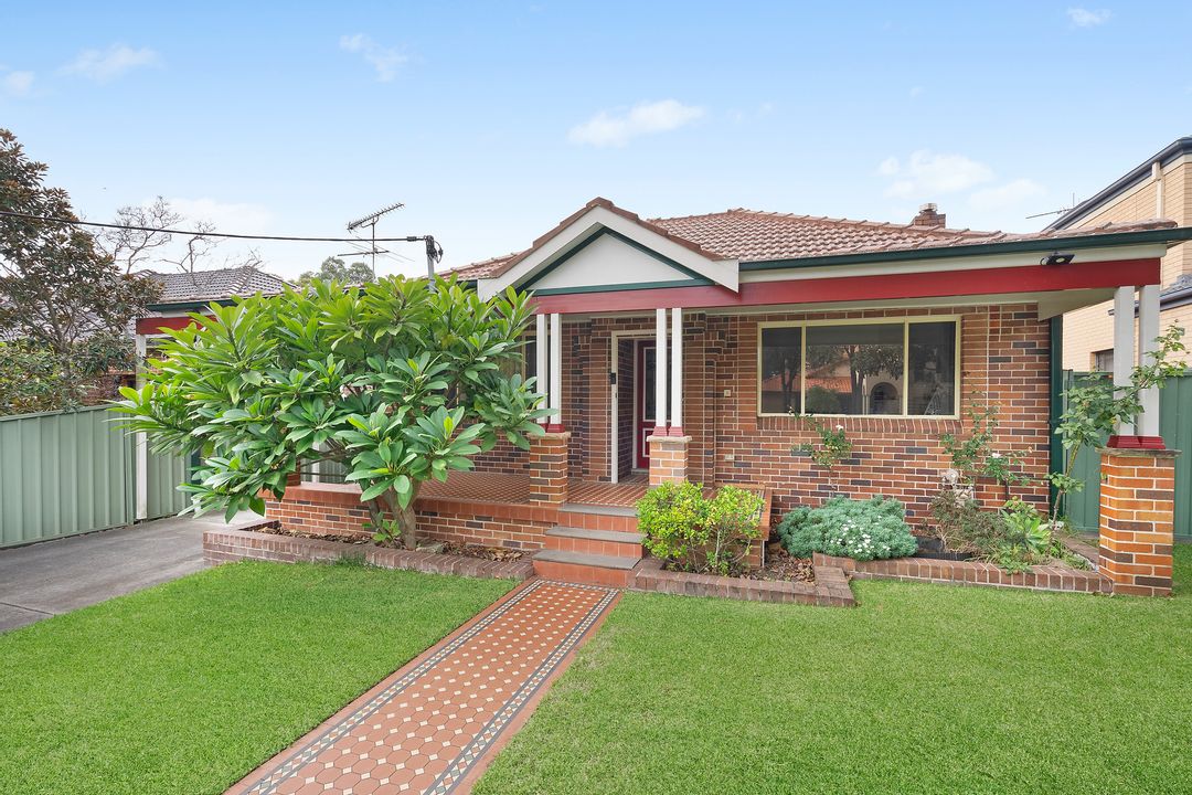 Image of property at 3 Waratah Street, Oatley NSW 2223