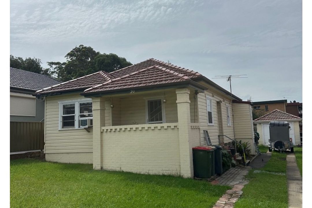 Image of property at 30 Heaslip Street, Coniston NSW 2500
