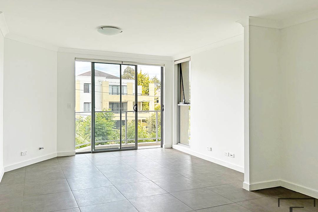 Image of property at 8/26 Lydbrook Street, Westmead NSW 2145