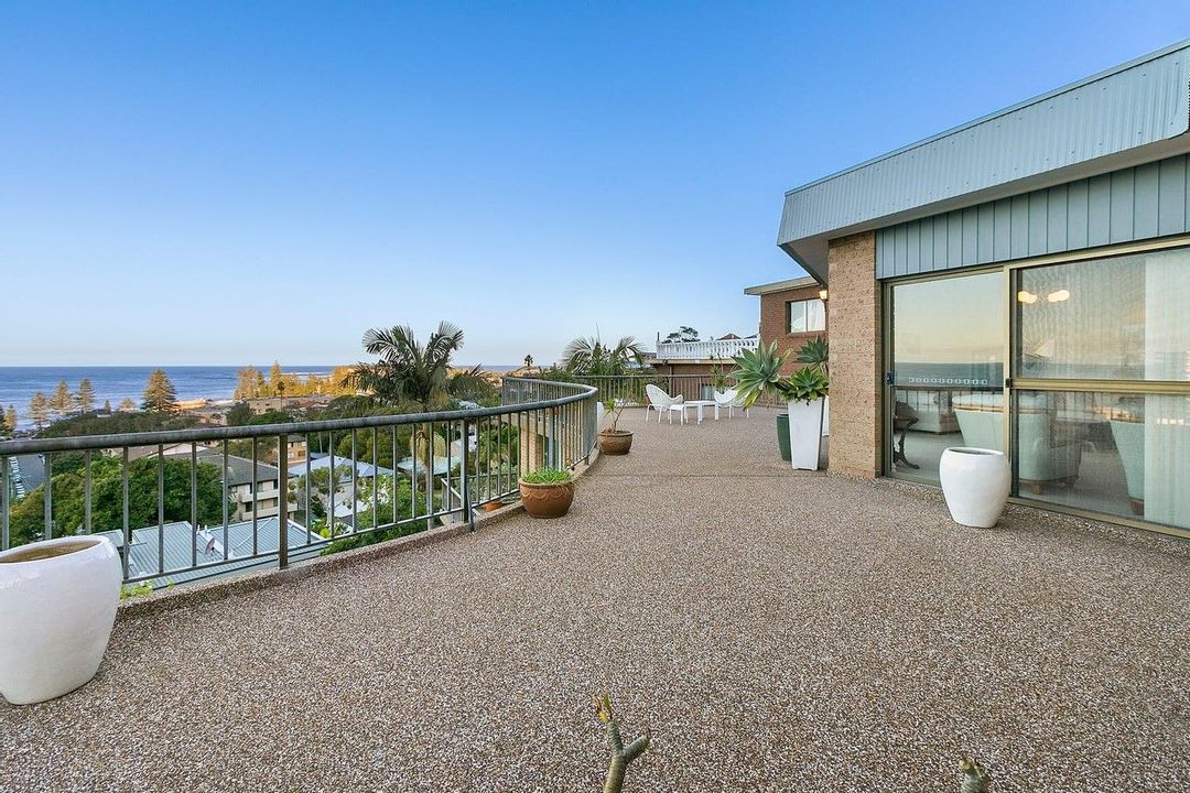Image of property at 6 Graylind Close, Collaroy NSW 2097