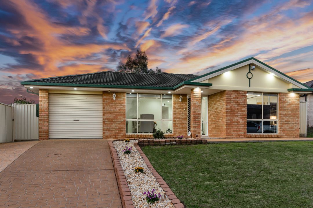Image of property at 30 Appletree Grove, Oakhurst NSW 2761