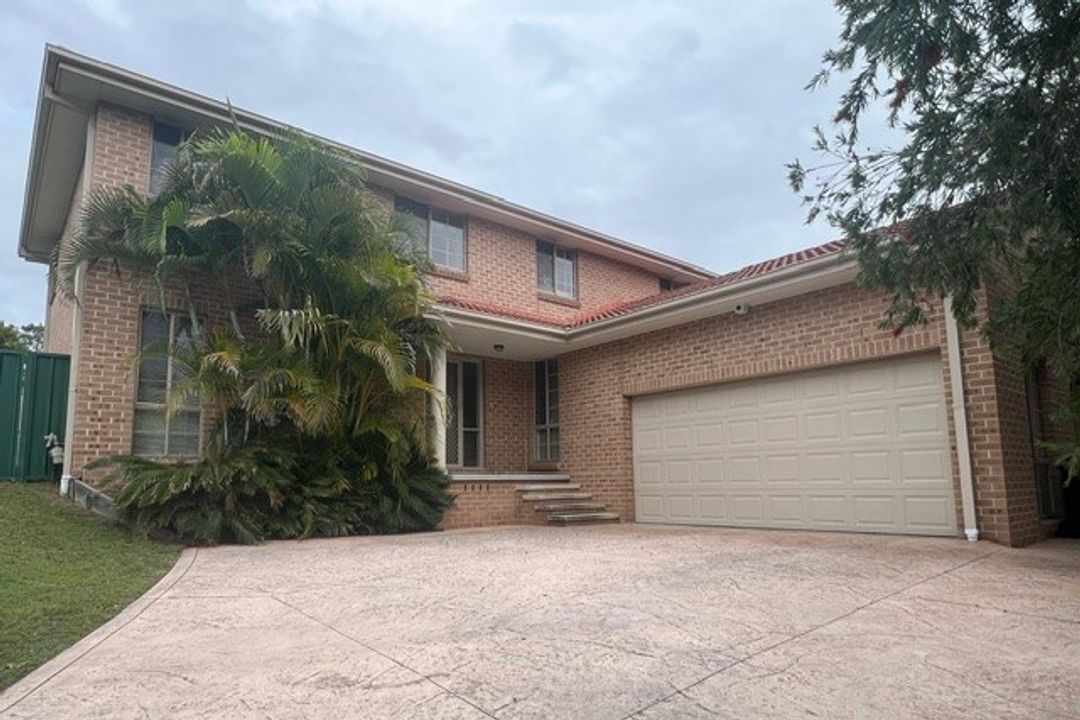 Image of property at 15 Rosewood Crescent, Fletcher NSW 2287