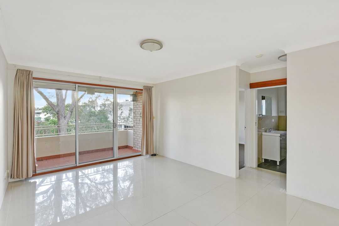 Image of property at 9/88-90 Hunter Street, Hornsby NSW 2077