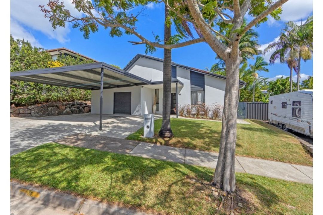 Image of property at 30 Mingaletta Drive, Ashmore QLD 4214