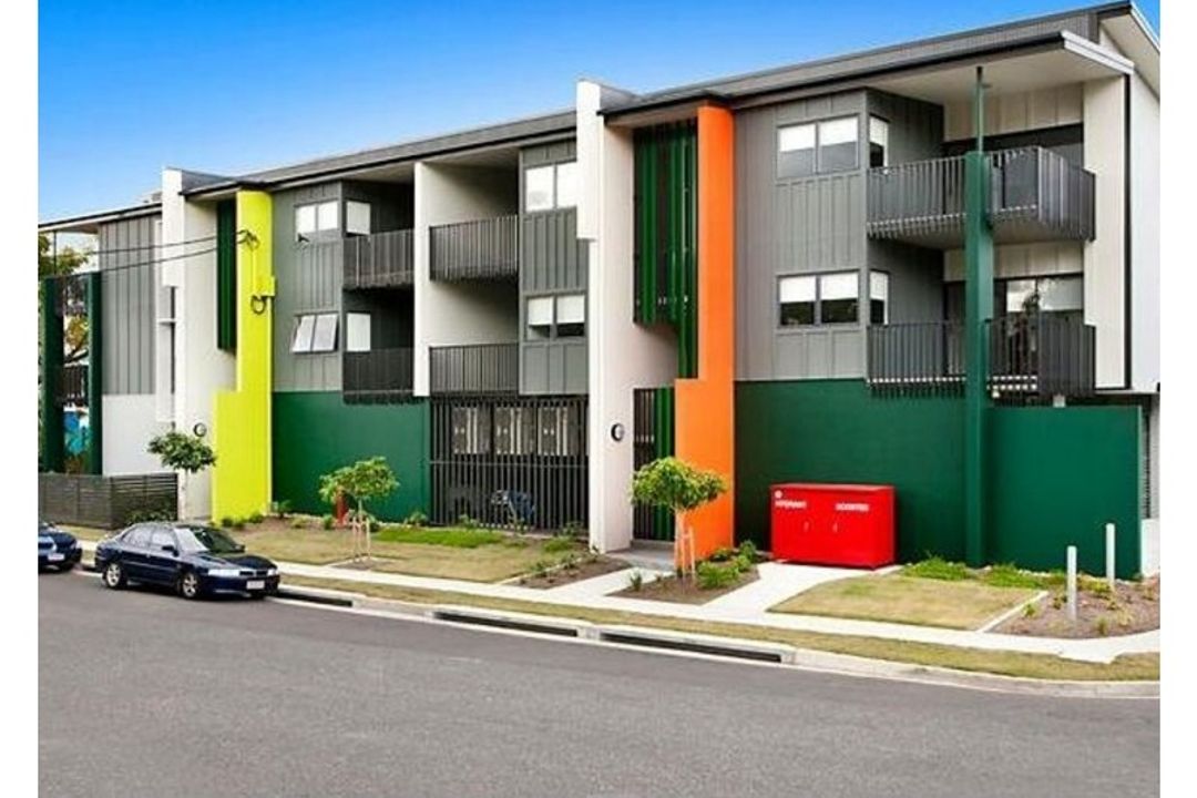 Image of property at 8/2-4 Garden Terrace, Newmarket QLD 4051