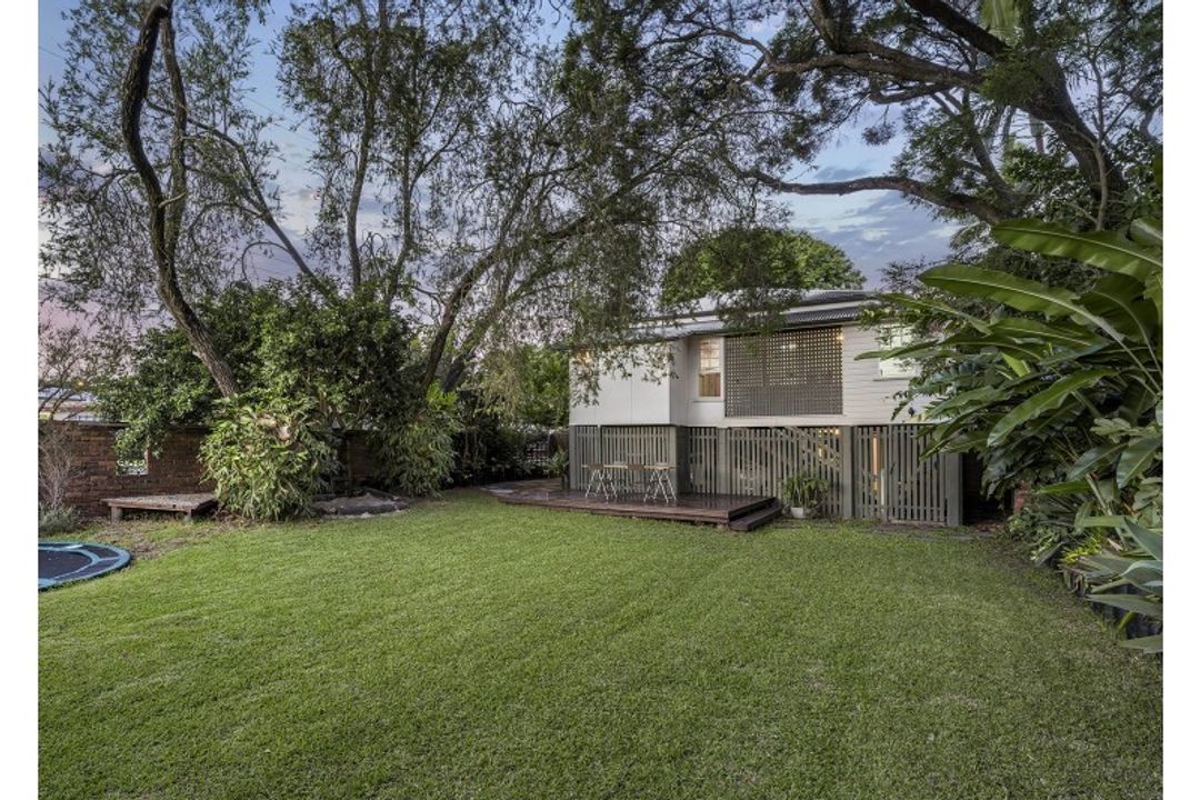Image of property at 2 Quandeine Street, Stafford QLD 4053