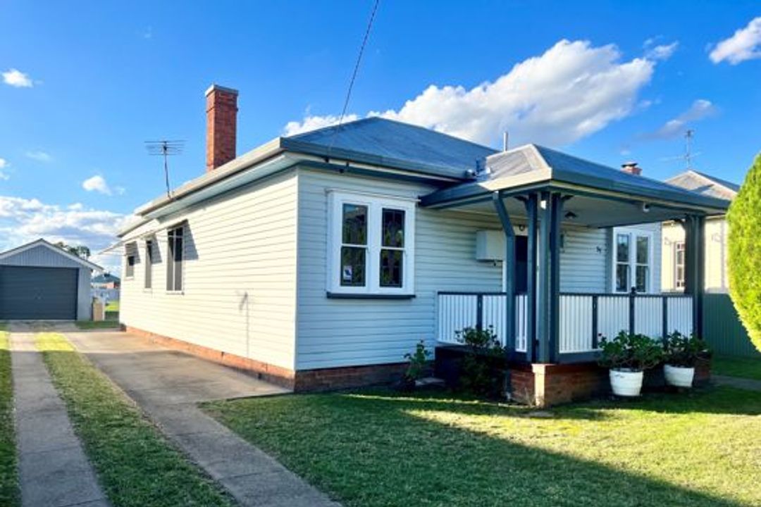 Image of property at 51 Mathews Street, Tamworth NSW 2340
