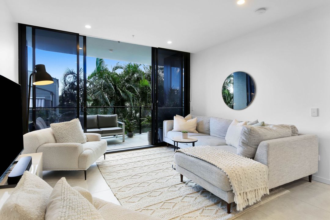 Image of property at 206/14 Twenty Eighth Avenue, Palm Beach QLD 4221