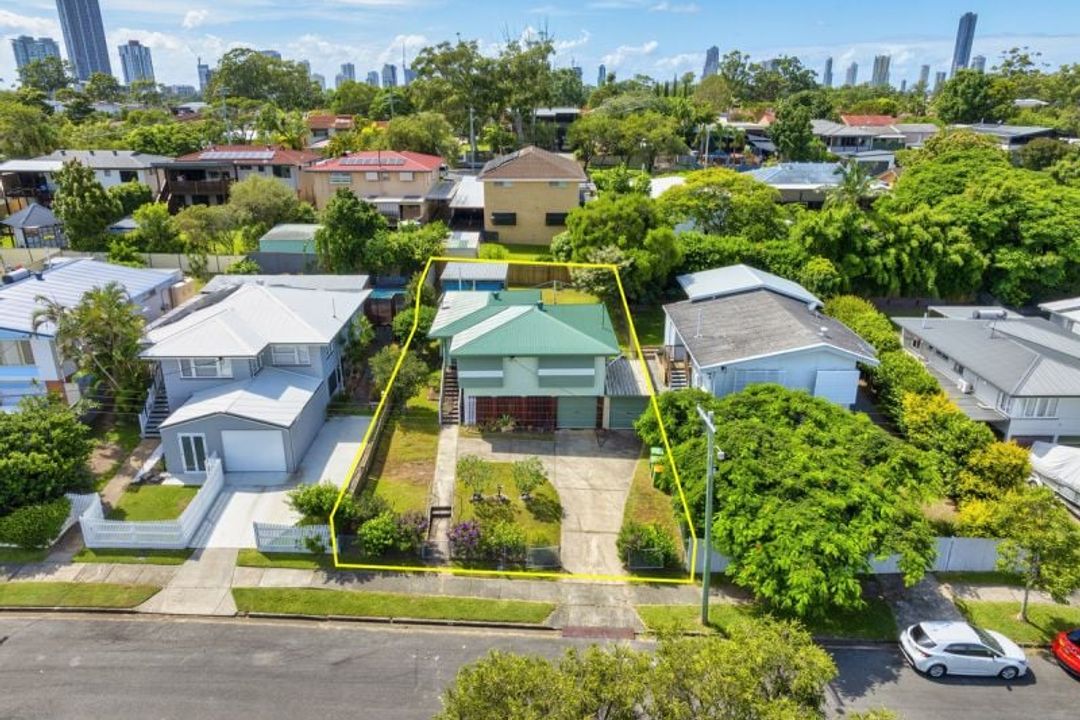Image of property at 12 Mabel Avenue, Southport QLD 4215