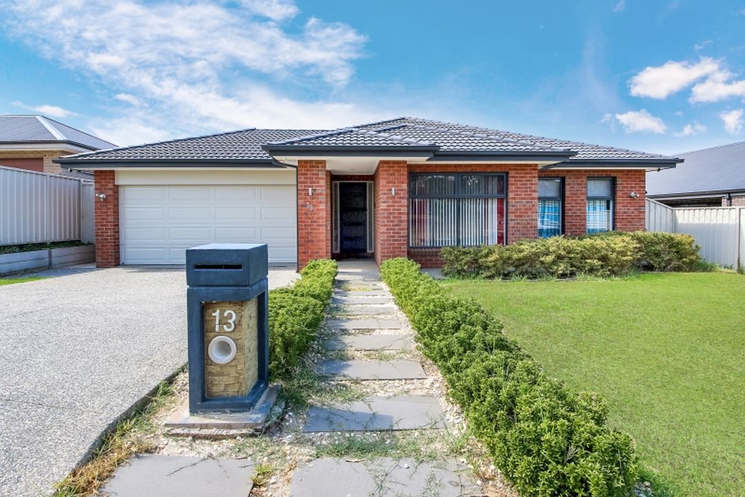 Image of property at 13 Eyre Court, Lavington NSW 2641