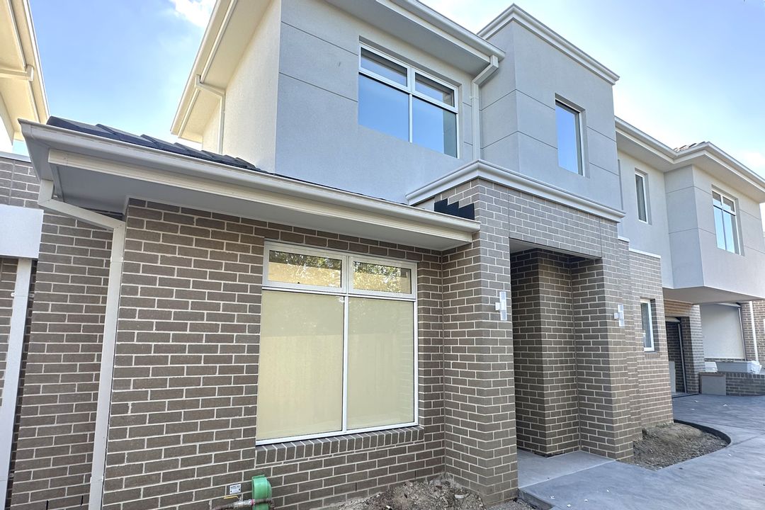 Image of property at 2/8 Cool Street, Reservoir VIC 3073
