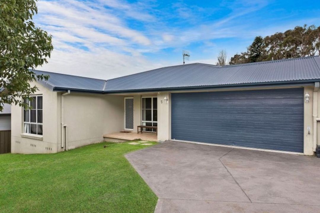 Image of property at 5 Whalans Road, Bateau Bay NSW 2261