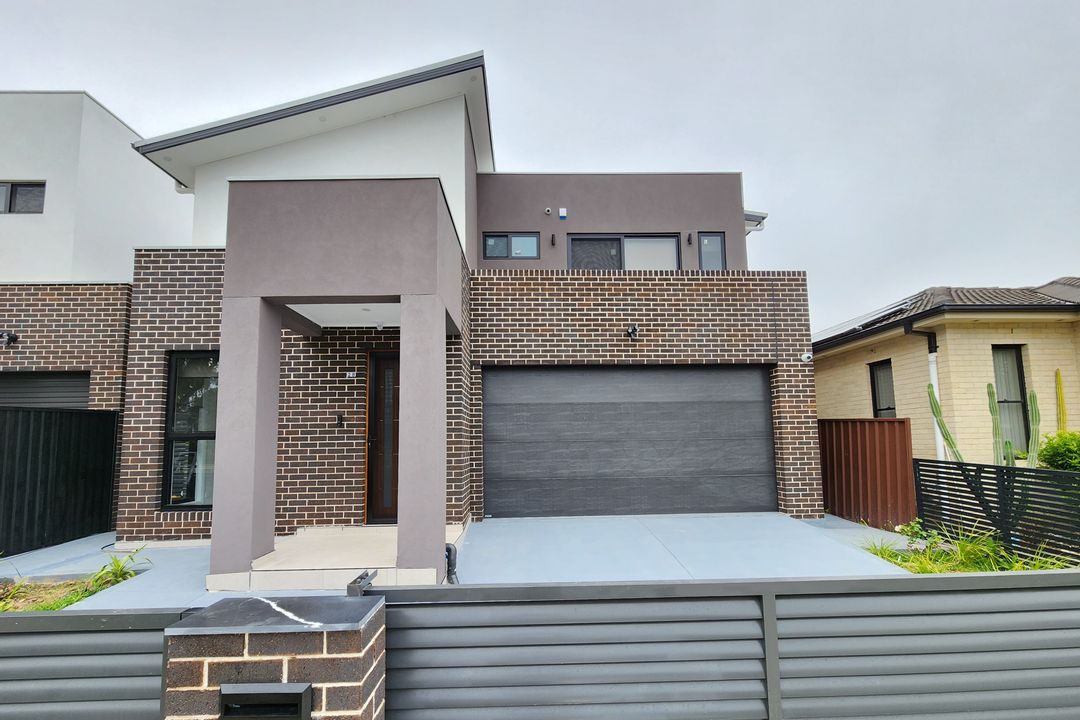 Image of property at 2B Amalfi Street, Lurnea NSW 2170