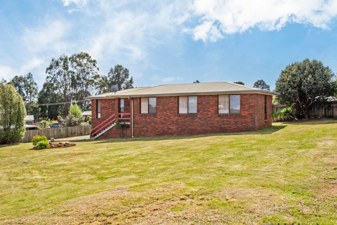 Image of property at 16 Commonwealth Court, Penguin TAS 7316