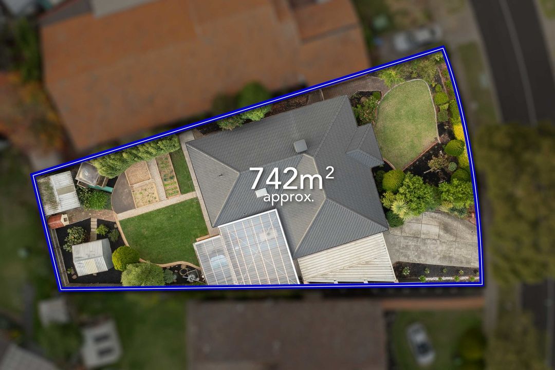 Image of property at 7 Cocoparra Crescent, Taylors Lakes VIC 3038
