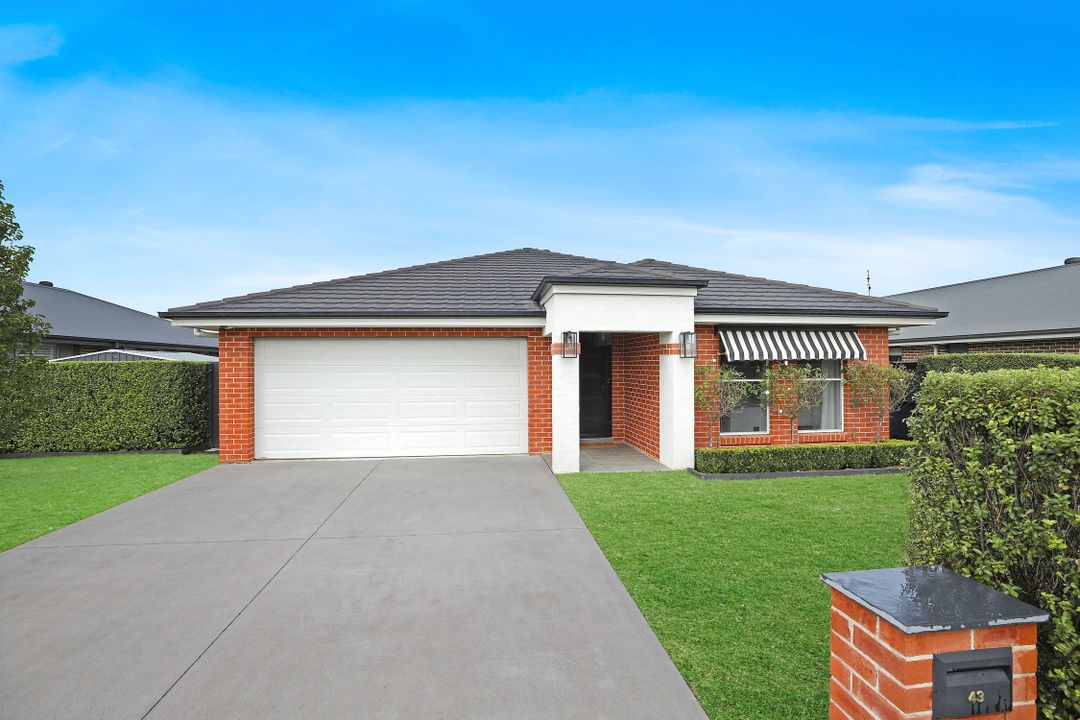Image of property at 43 Baker Street, Moss Vale NSW 2577