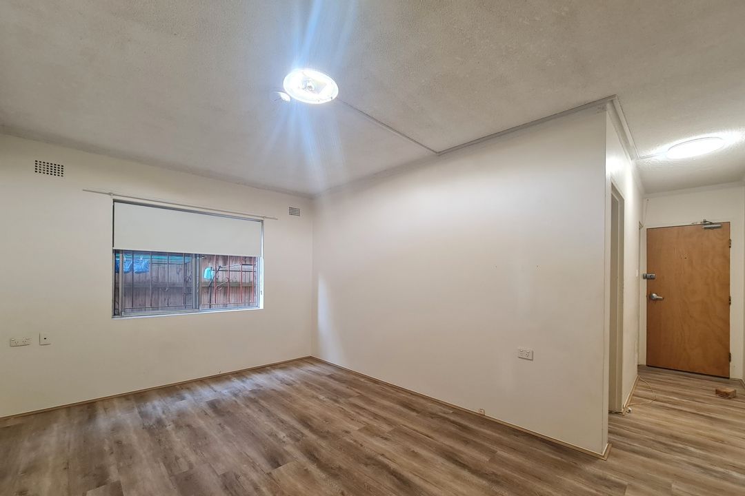 Image of property at 4/8-12 Kent Street, Newtown NSW 2042