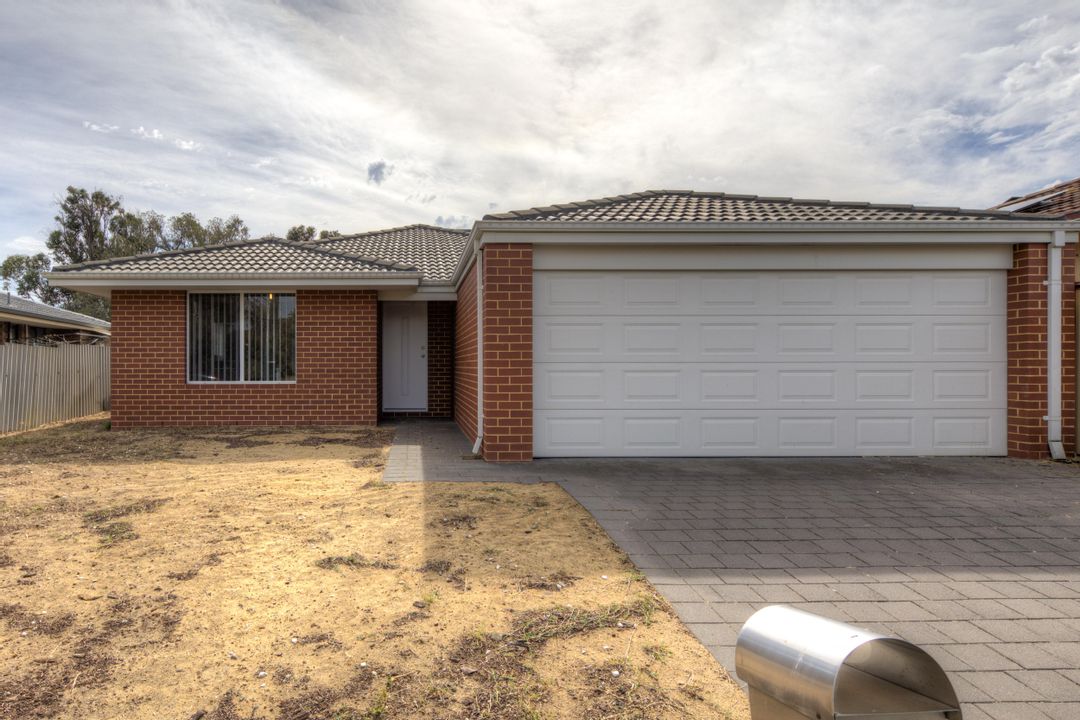 Image of property at 18 Sovereign Place, Forrestfield WA 6058