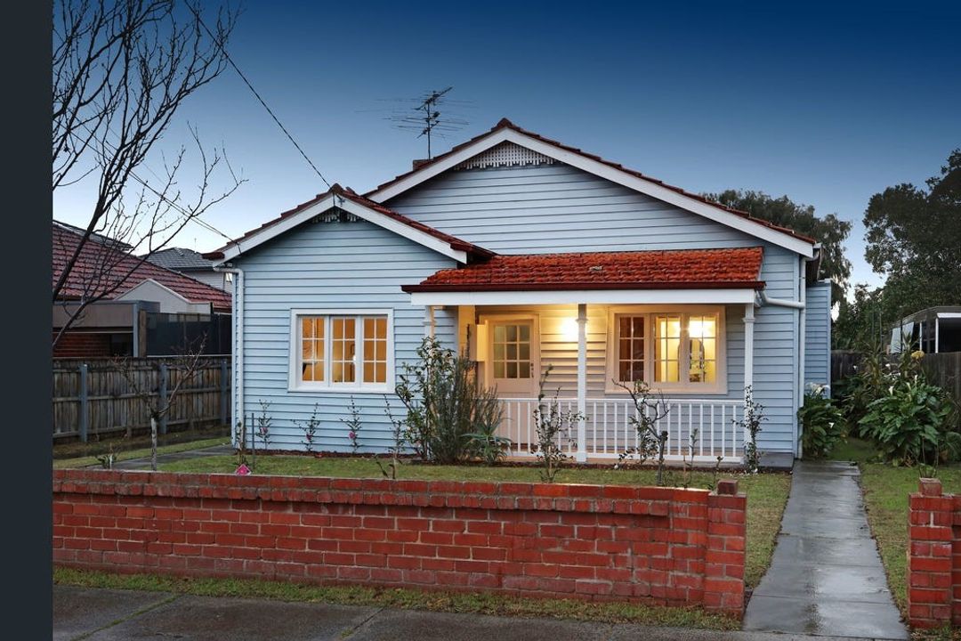 Image of property at 13 Sumersett Avenue, Oakleigh South VIC 3167