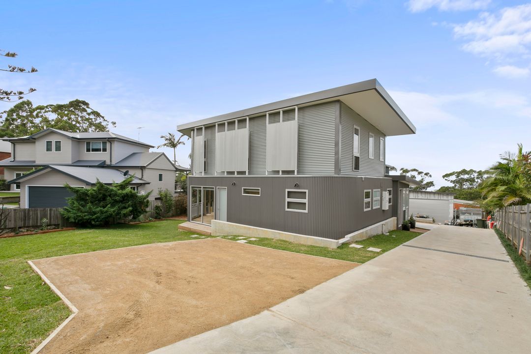 Image of property at 11 Kalang Road, Elanora Heights NSW 2101