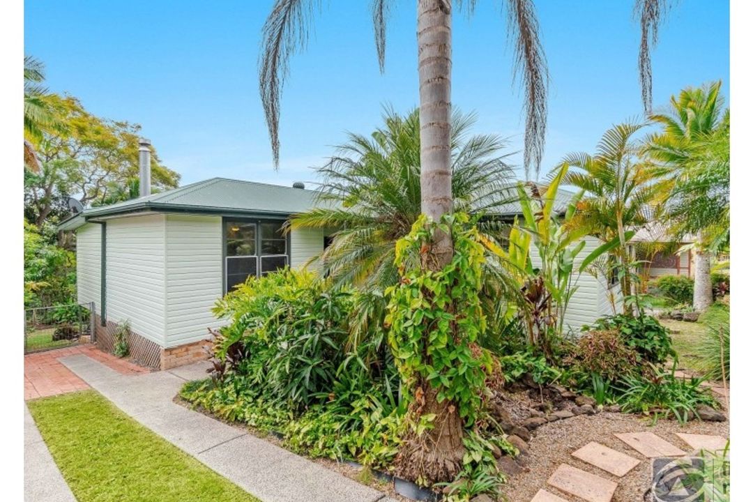 Image of property at 19 Oakeshott Street, Lismore Heights NSW 2480