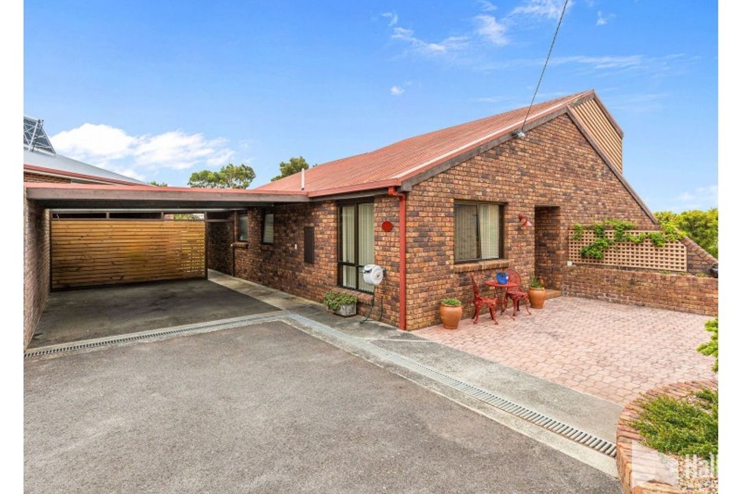Image of property at 64 Quinlan Crescent, Shearwater TAS 7307