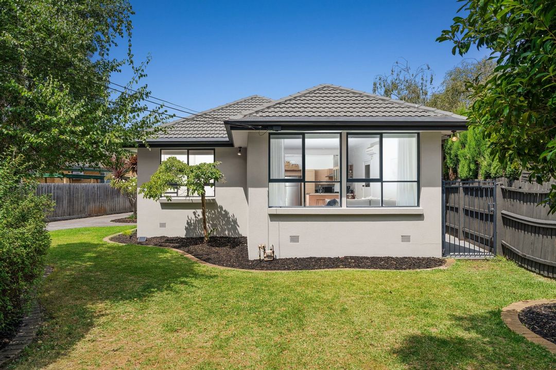 Image of property at 2 Greenview Court, Bentleigh East VIC 3165