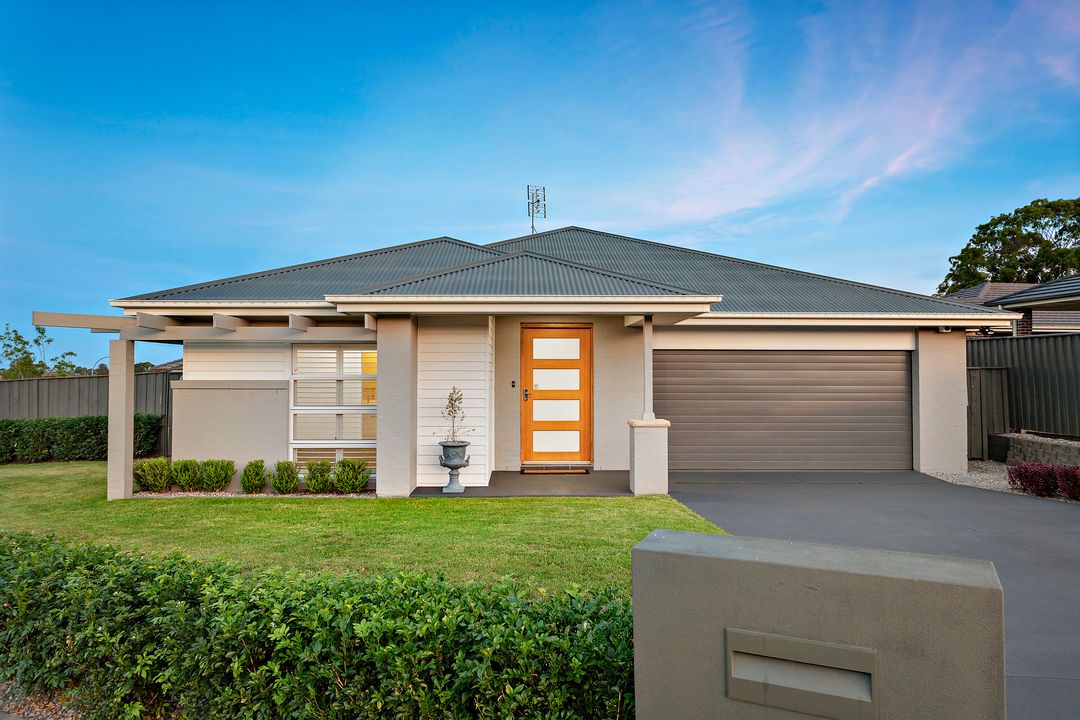 Image of property at 12 Gazelle Crescent, Fletcher NSW 2287