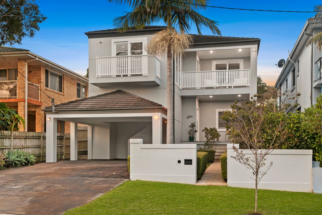 Image of property at 10 Westmoreland Avenue, Collaroy NSW 2097