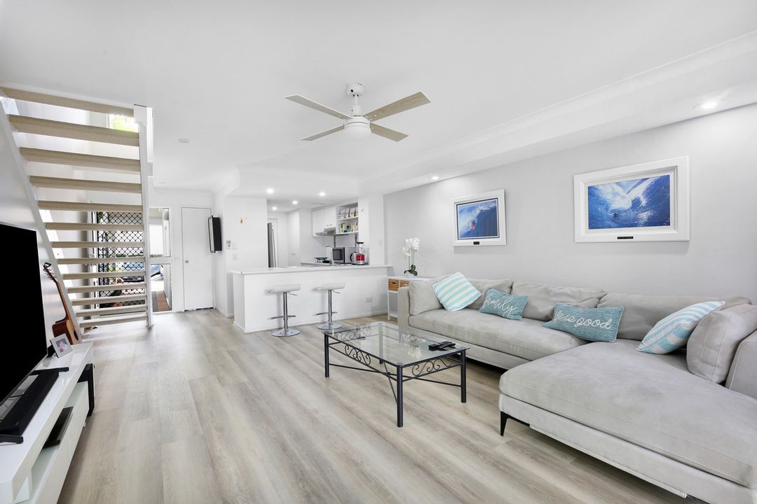 Image of property at 223/215 Cottesloe Drive, Mermaid Waters QLD 4218
