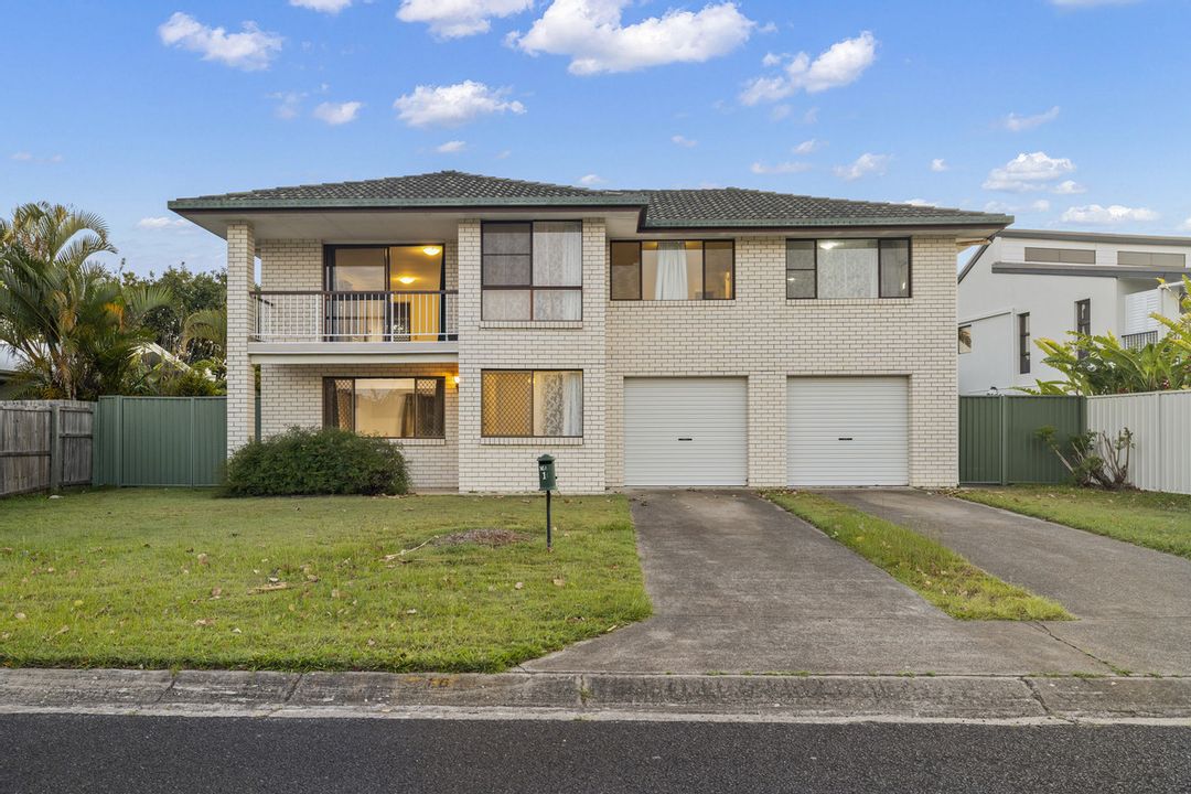 Image of property at 16 Bellbird Avenue, Burleigh Waters QLD 4220