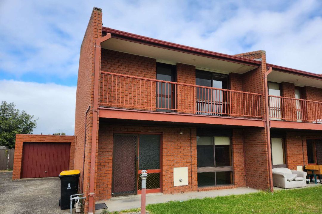 Image of property at 1/2 Wordsworth Avenue, Clayton South VIC 3169