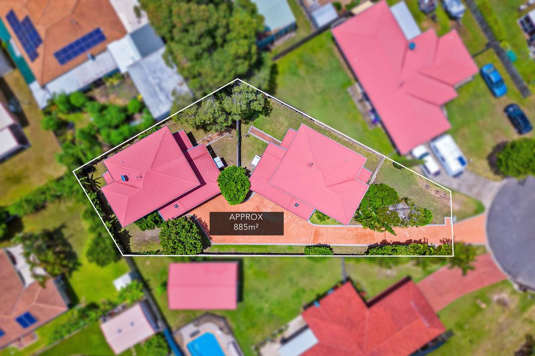 Image of property at 7 Ruddiman Crt, Torquay QLD 4655