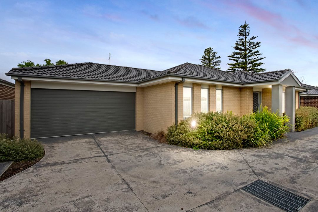 Image of property at 2/26A Austin Road, Somerville VIC 3912