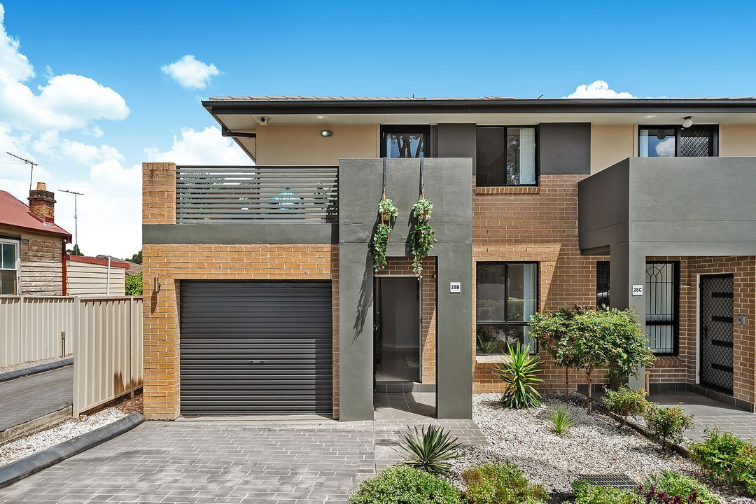 Image of property at 28B Tungarra Road, Girraween NSW 2145