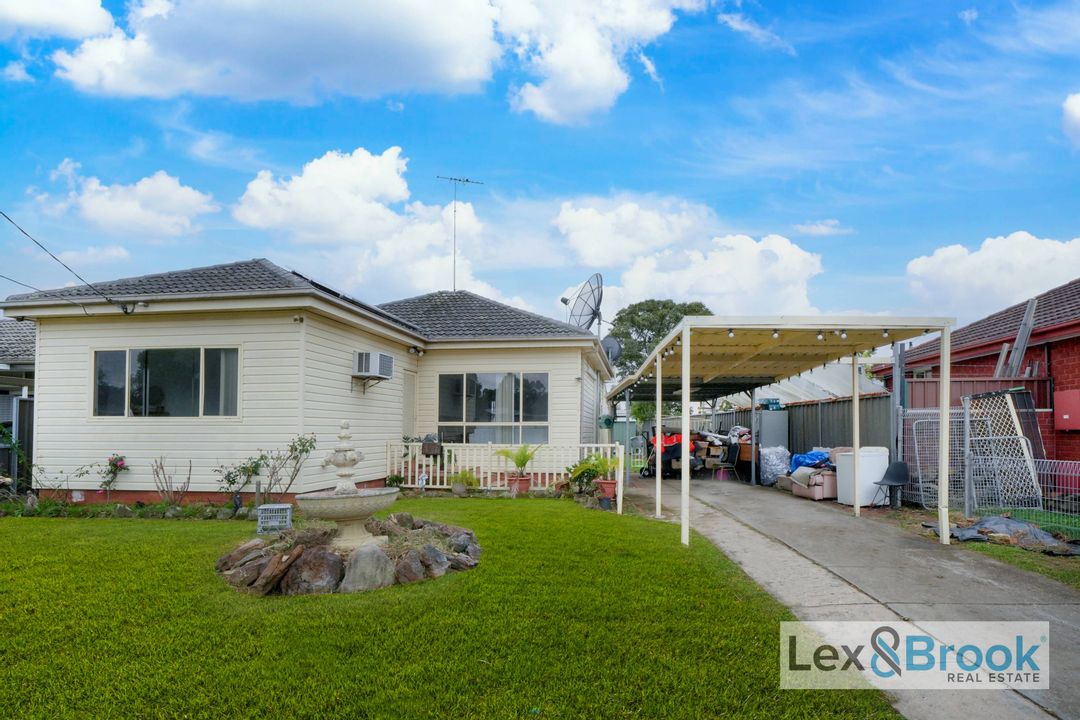 Image of property at 21 Chadwick Crescent, Fairfield West NSW 2165