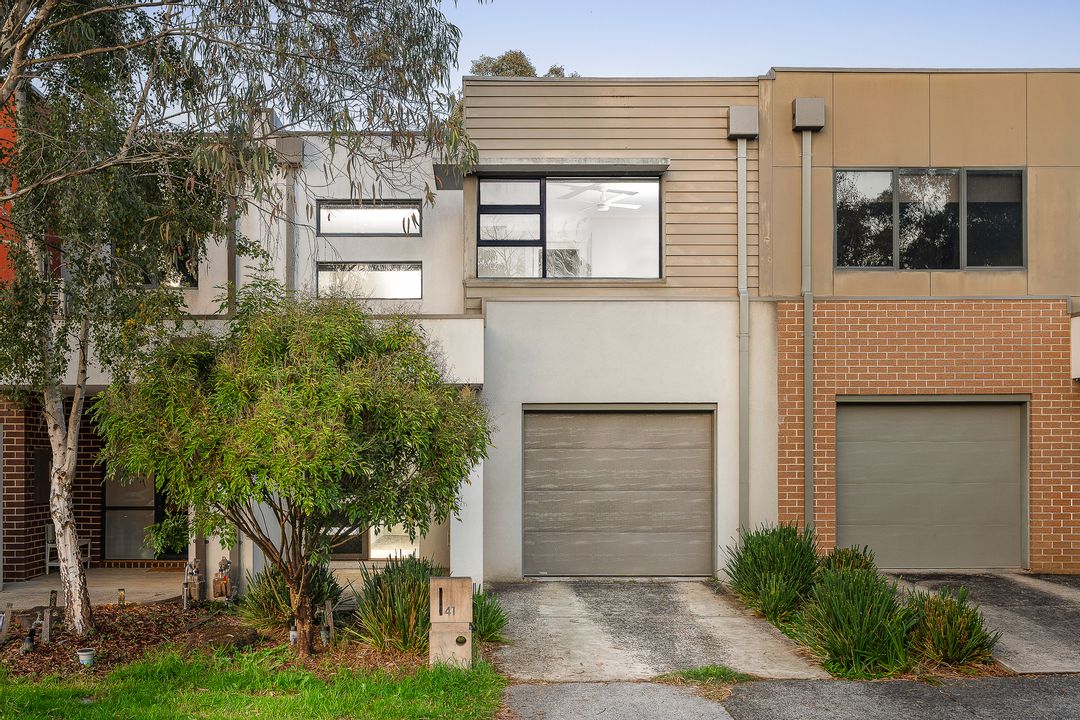 Image of property at 41 Spriggs Drive, Croydon VIC 3136