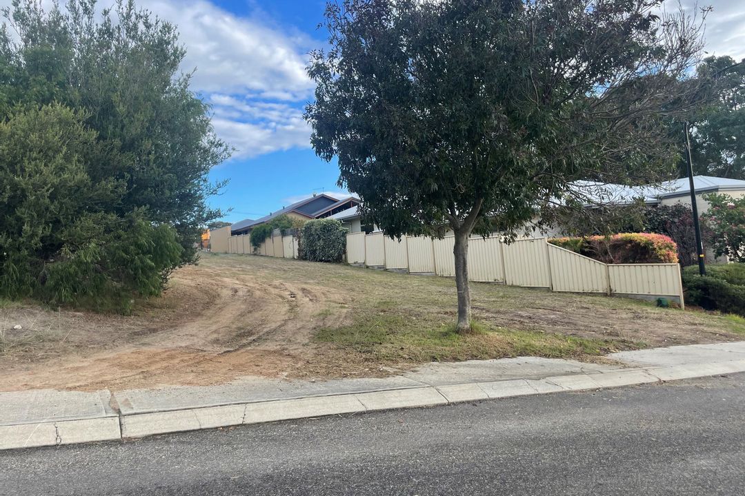 Image of property at 2A Mcwhae Drive, Spencer Park WA 6330