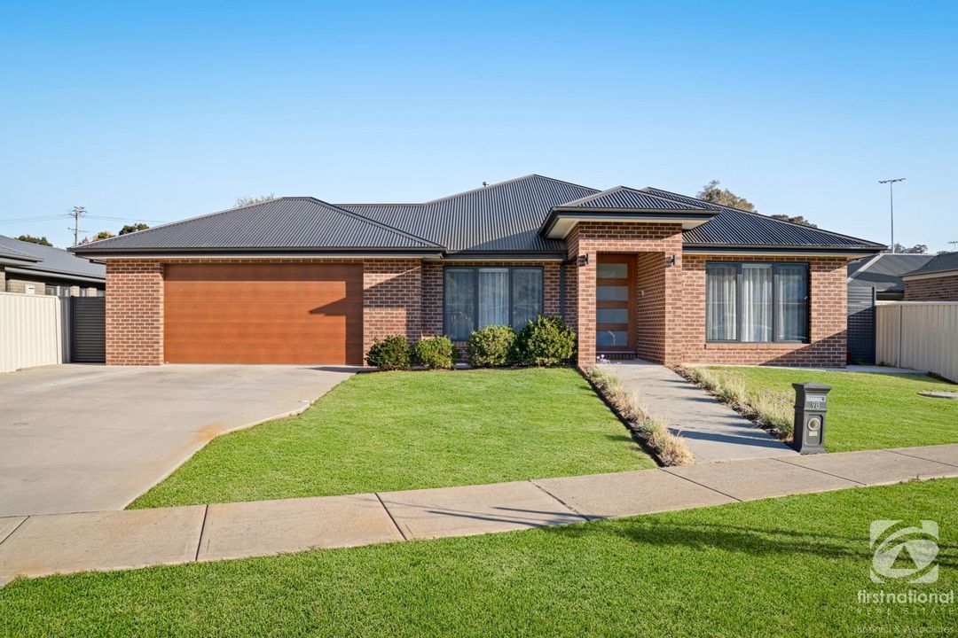 Image of property at 98 Cornwall Avenue, Hamilton Valley NSW 2641